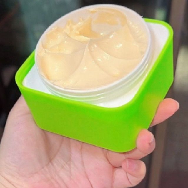 ครีมถังเขียว ขนาด 250กรัม ทาผิวกายเนื้อละมุนซึมไว