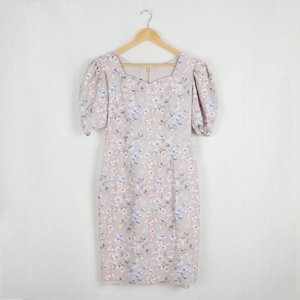 เดรส Pim by pimlee dress (รบกวนอ่านรายละเอียดสินค้าและตัดสินใจก่อนสั่งซื้อ สั่งแล้วห้ามยกเลิกและพร้อ