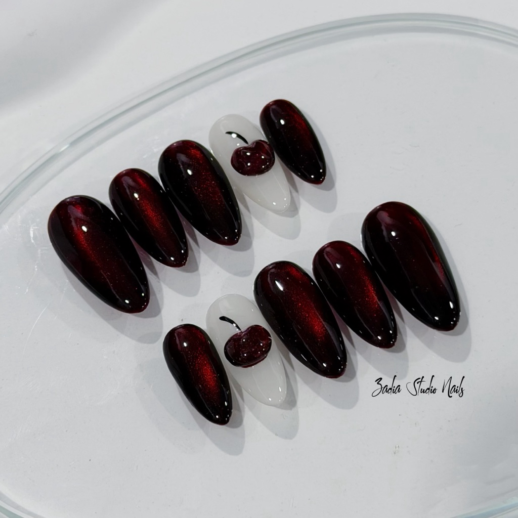 เล็บปลอม แดงเชอร์รี่🍒 รหัส01