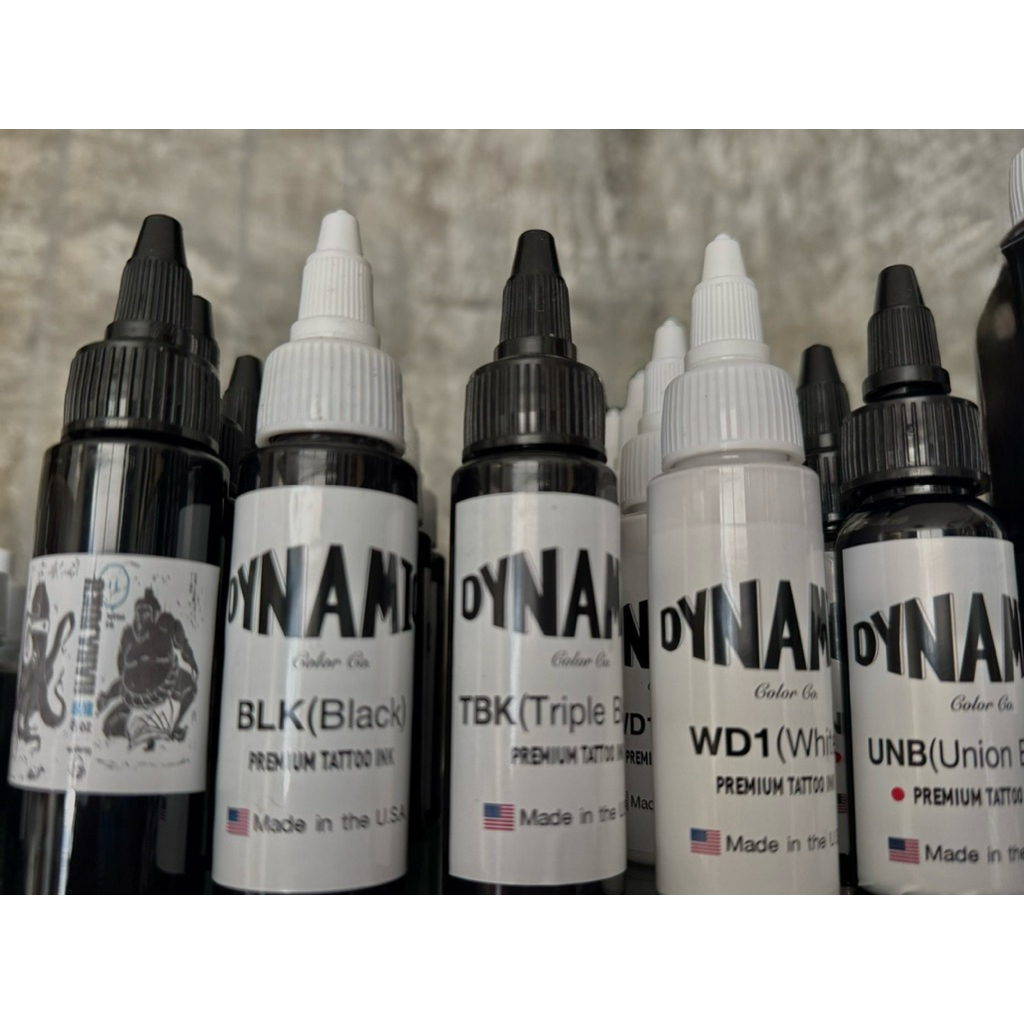 สีดำขนาด1ออน30mlแท้100%สำหรับใช้สักลาย