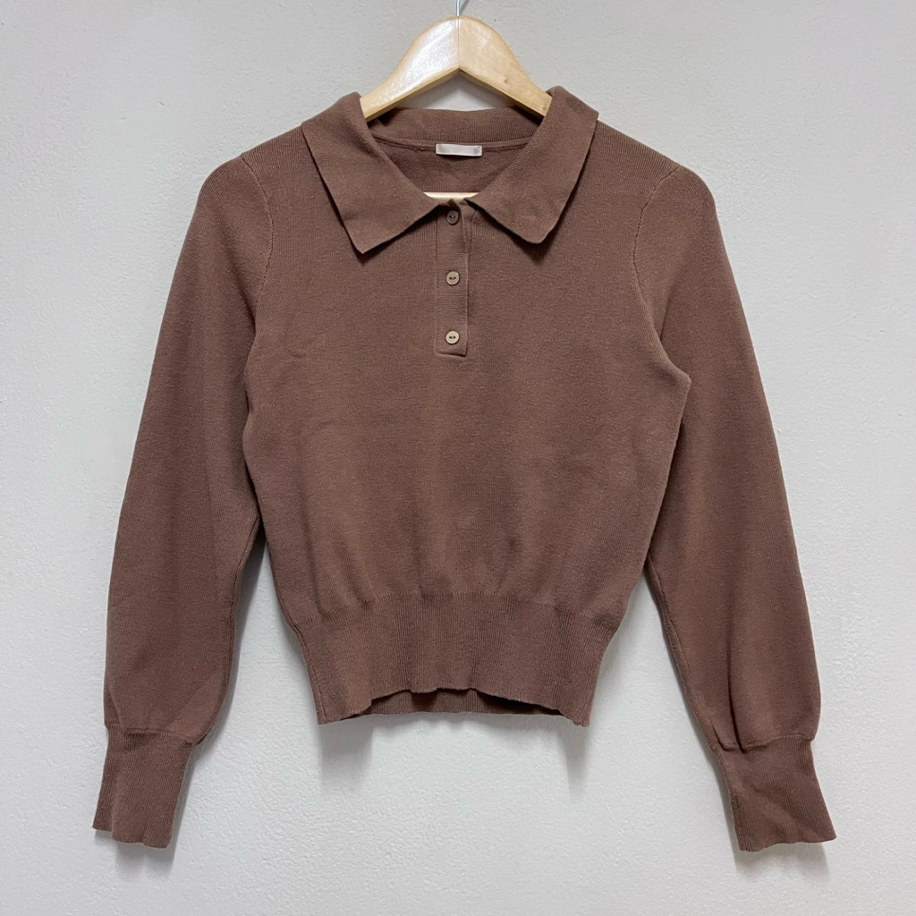 เสื้อไหมพรมคอปก GU/S สีน้ำตาล