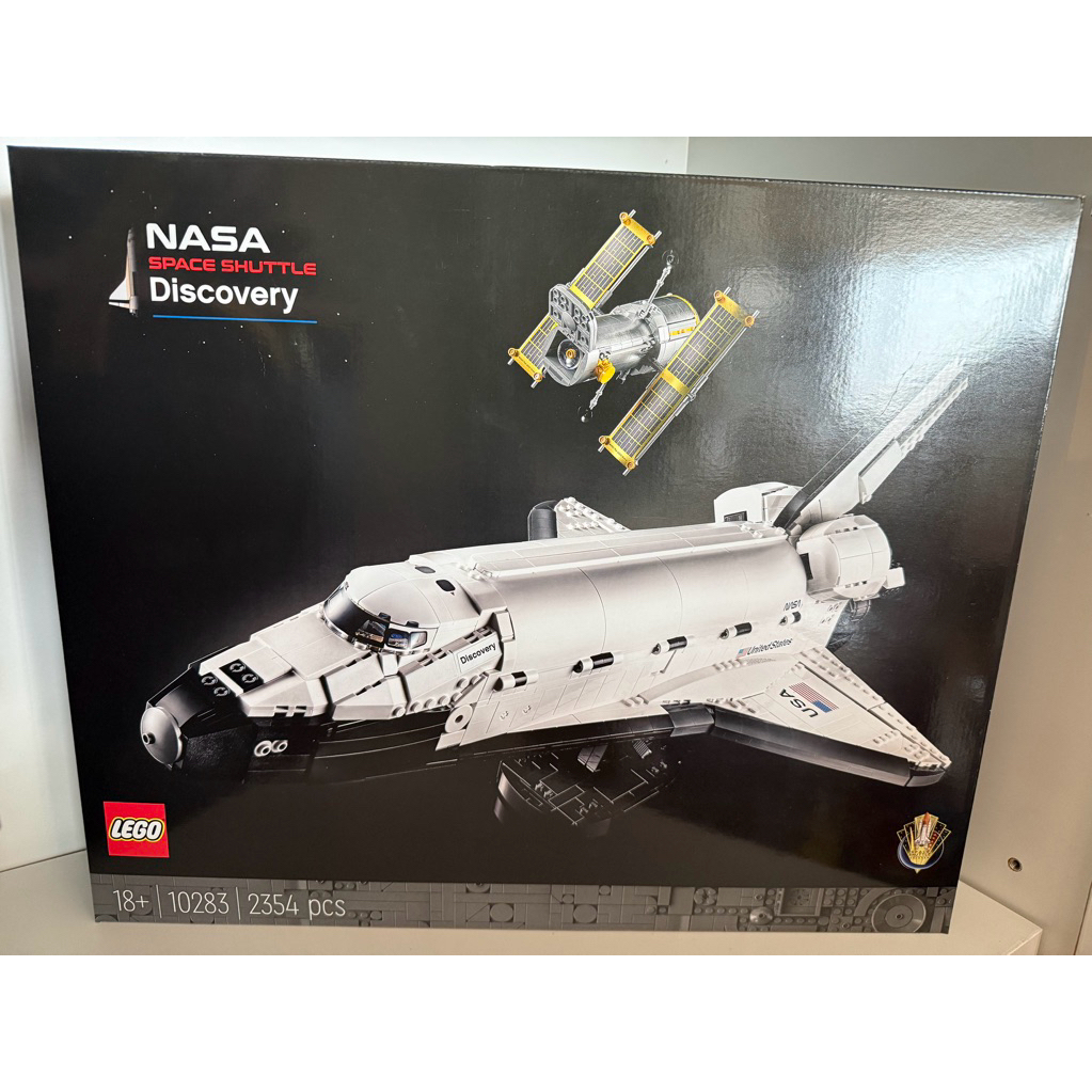 LEGO NASA Space Shuttle Discovery 10283