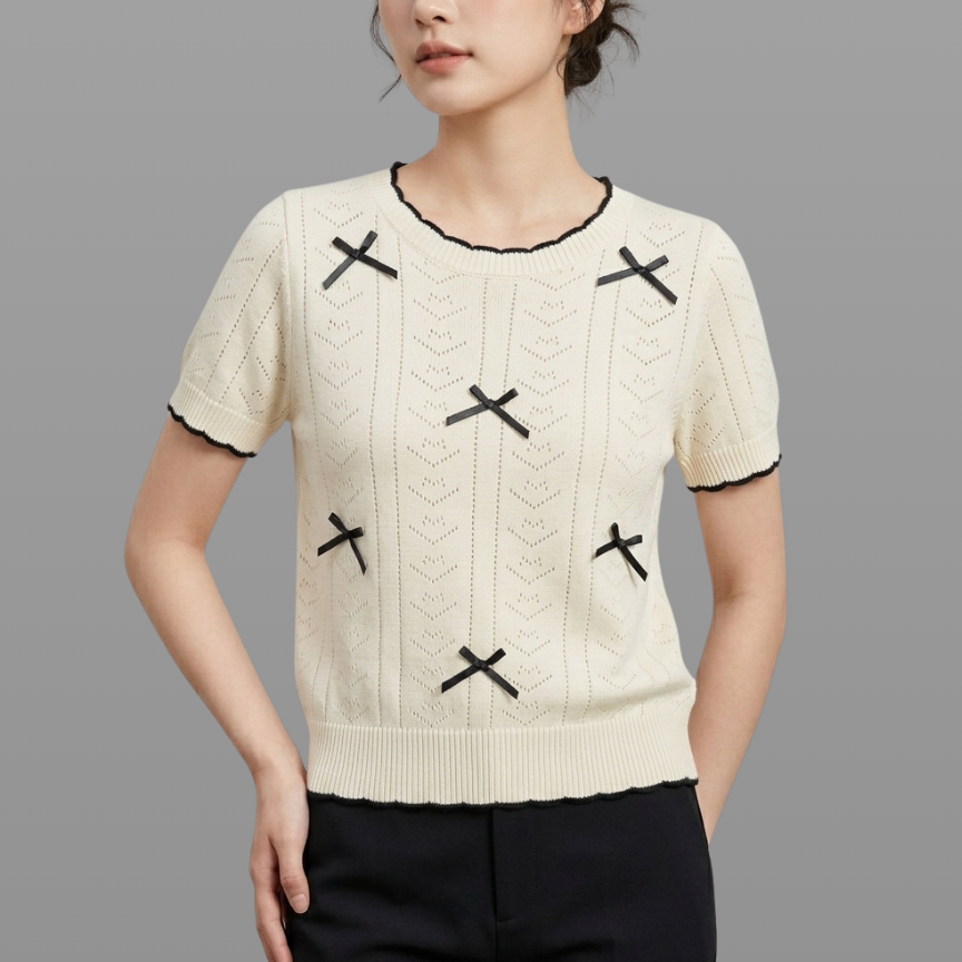 Glucoat | [A303] เสื้อนิตติ้งไหมพรมสีครีมลายฉลุ แต่งโบว์ดำ ขอบหยักสีดำ ราคา ถูกที่สุด ดีลบีเคเค แกลเลอรีภาพที่ 4