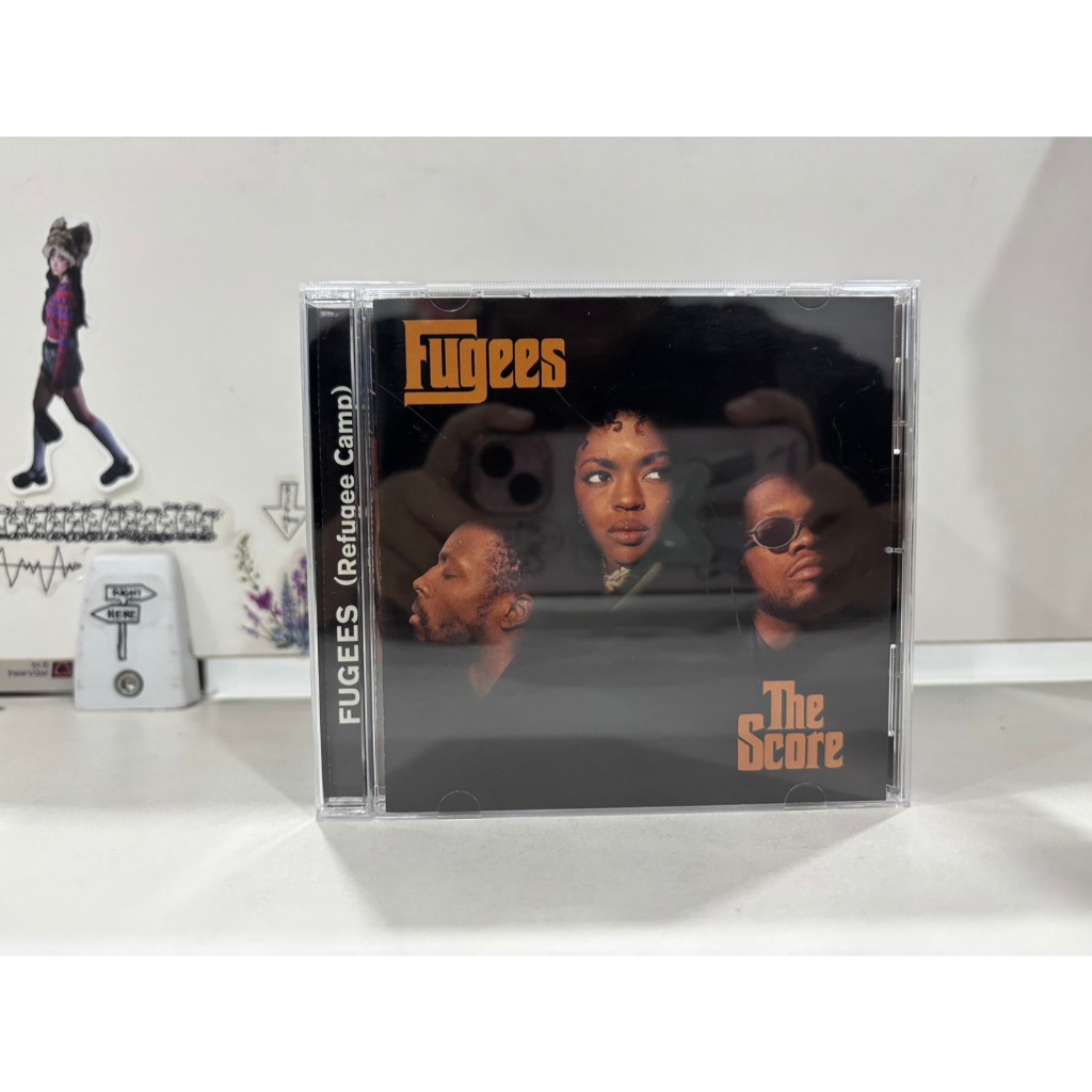 1 CD MUSIC  ซีดีเพลงสากล     FUGEES (Refugee Camp) THE SCORE    (B16F101)