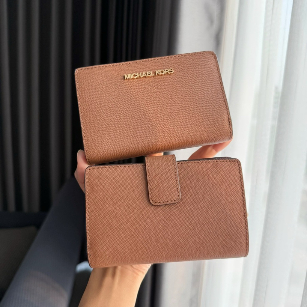 35F7GTVF2L Jet Set Travel MD Bifold Zip Coin Credit Card Wallet LUGGAGE BRUN VALISE