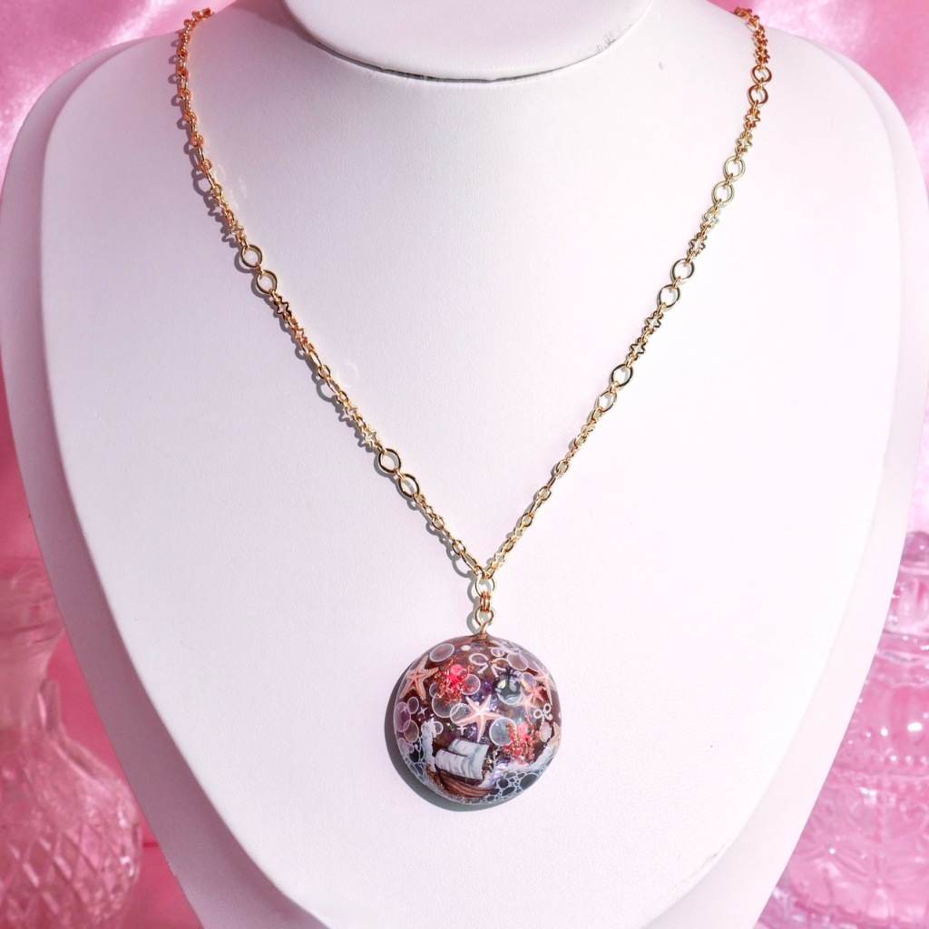 MIMEAR U448 สร้อยคอจี้กลมคราเคนยักษ์ Kraken Round Pendant Necklace เรซิ่นทำมือ 14K Limited