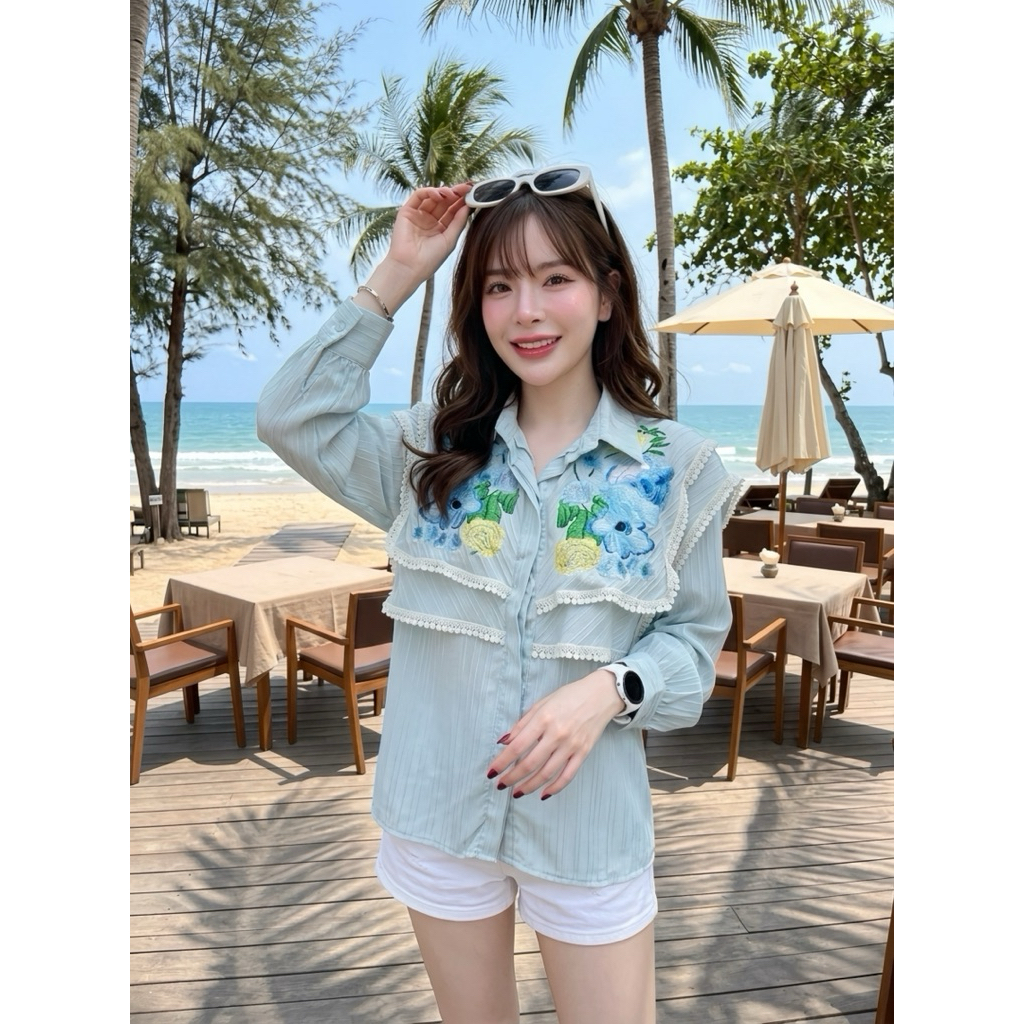 เสื้อแขนยาว ปกปักดอกไม้ มี 2 สี
