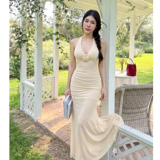 #5070 เดรสยาวลุคเรียบหรู คอวีลึก ดีเทลดอกไม้ใหญ่ ท่อนล่างซีทรูเพิ่มความเซ็กซี่