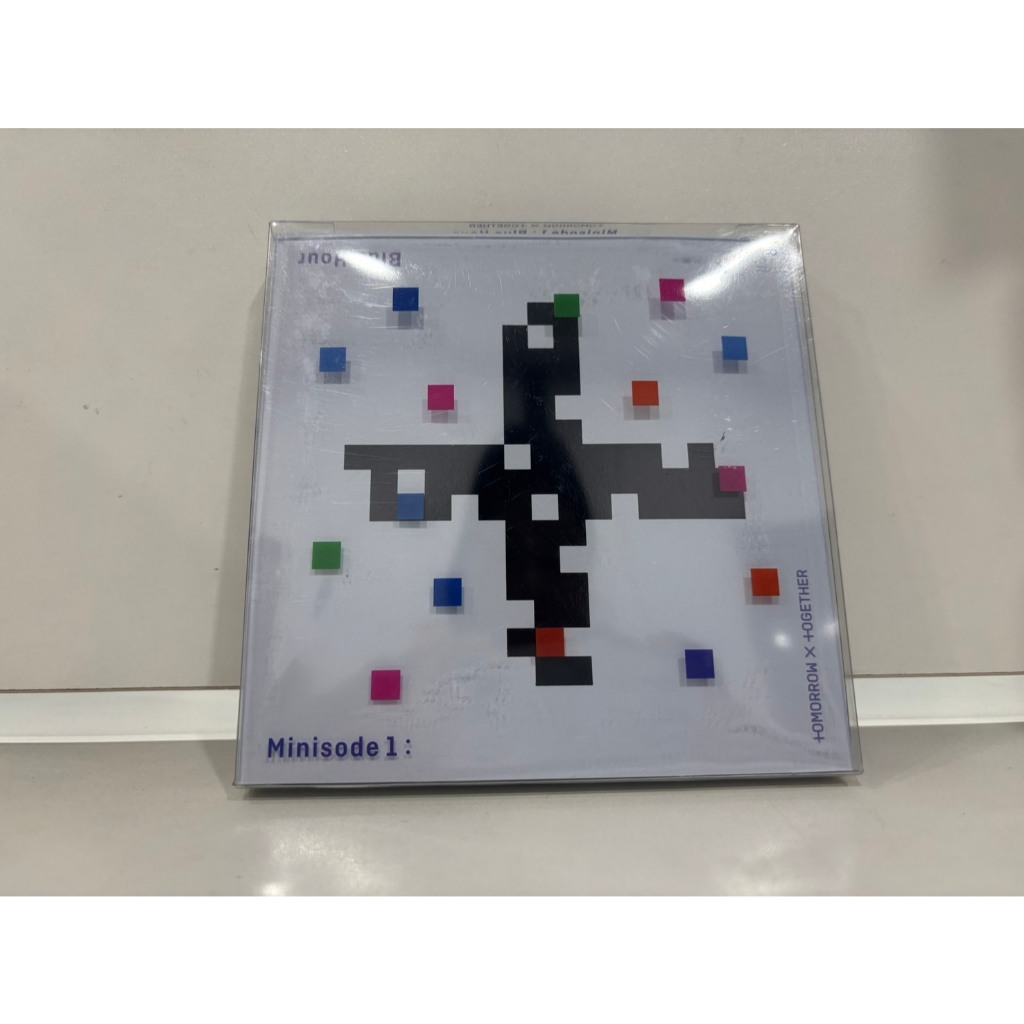1 CD MUSIC  ซีดีเพลงเกาหลี   TOMORROW X TOGETHER TXT - minisode 1: BLUE HOUR  R   (F9C20)
