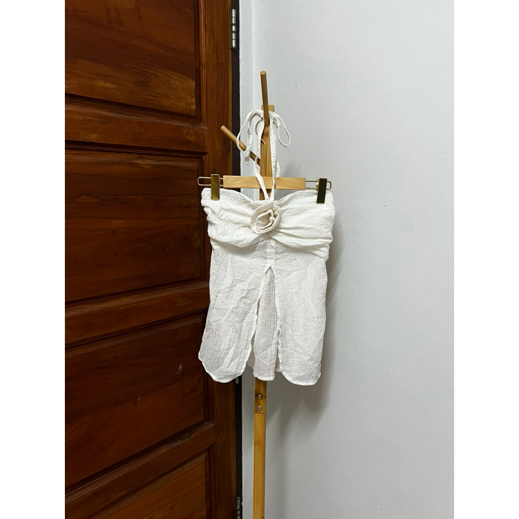 B013 เสื้อเกาะออก คล้องคอ มือสองมีตำหนิ