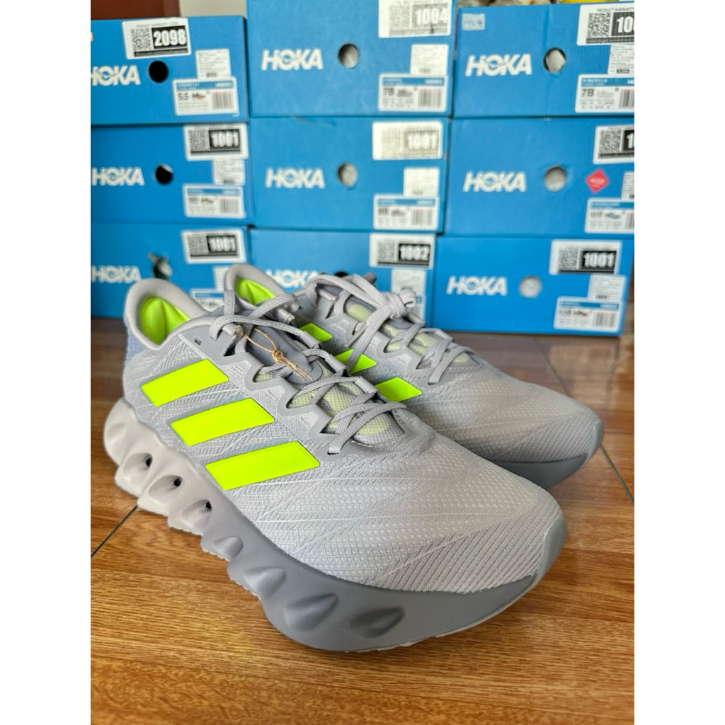 Adidas Switch FWD 2 ไซส์ 8.5 US 42 EU 26.5 CM