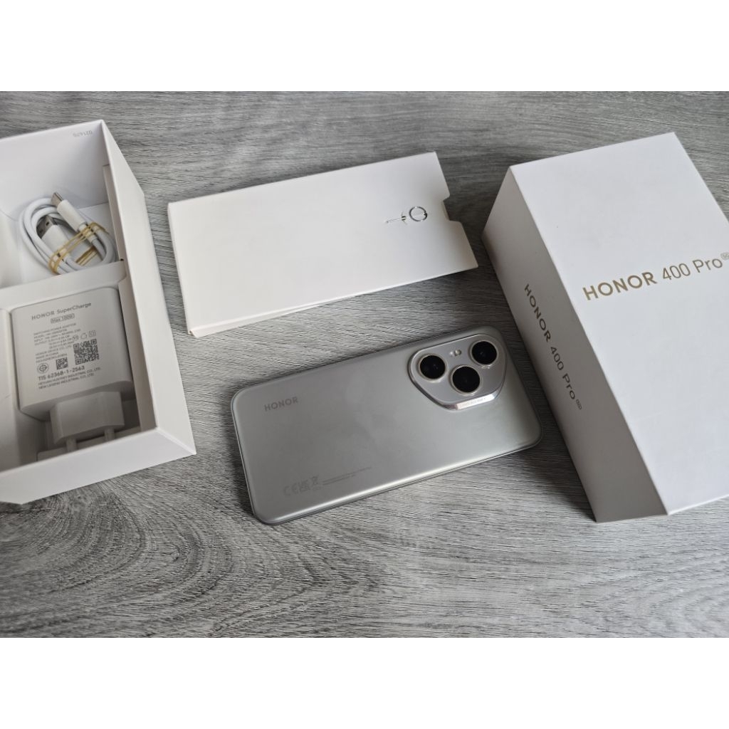 Honor 400 Pro 512gb สี Lunar Grey ศูนย์ไทย (มือสอง)