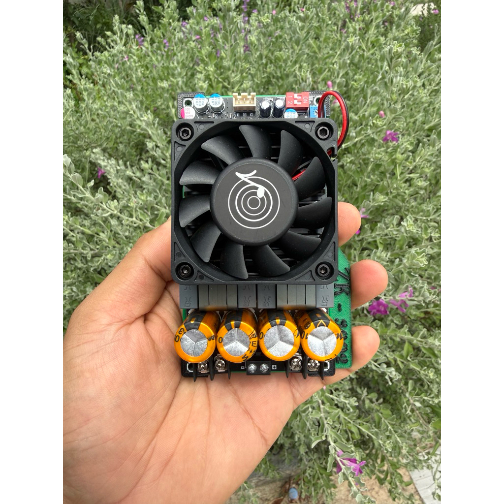 แอมป์จิ๋ว ZK-3002 300+300w พร้อมฐานรอง 3D ของแท้