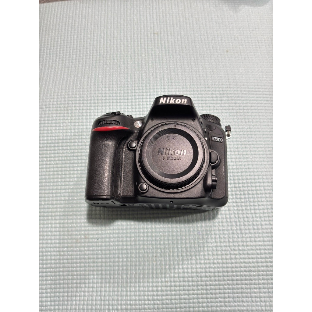 Nikon D7200 Body มีอุปกรณ์ มีรอยการใช้งาน