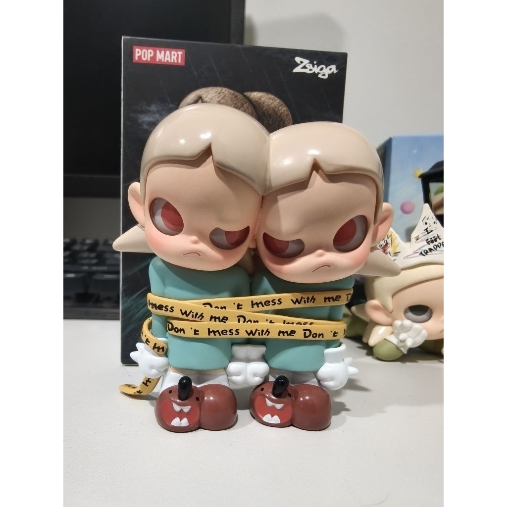 zsiga twin  แท้ pop mart