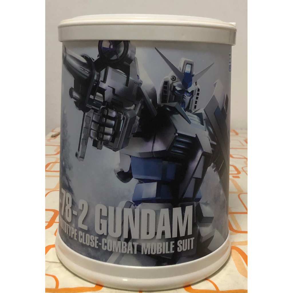 BANDAI EG RX-78-2 GUNDAM (แบบกล่องเป็นถังทรงกลม) สภาพถัง85% พร้อมส่ง