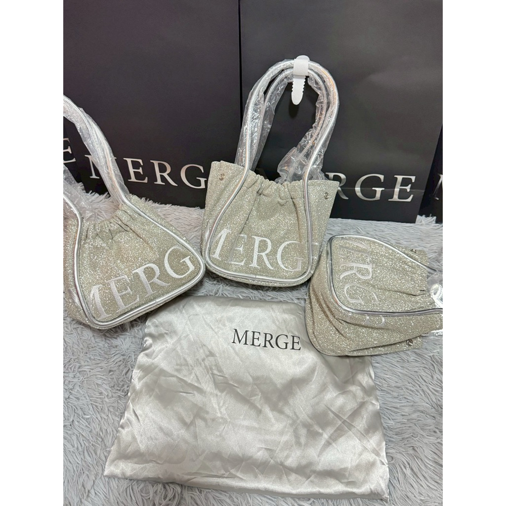 กระเป๋า Merge รุ่น Mini Glitter สีเทา มือ1 ของแท้ 100%🔥