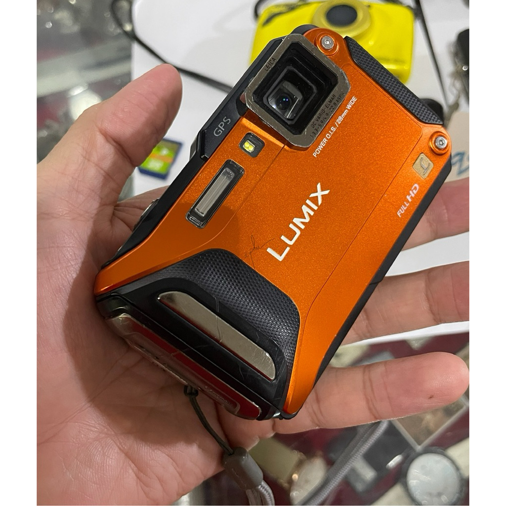 Panasonic LUMIX DMC-TS5