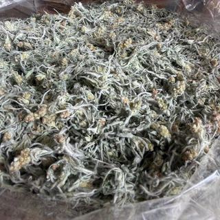 หญ้าชิวคัก หญ้าทำขนมเทียน ขนาด 50-100 กรัม หอมๆ พร้อมส่ง