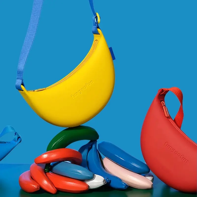 F553 - FGF Banana Bag กระเป๋าสะพายทรงกล้วย