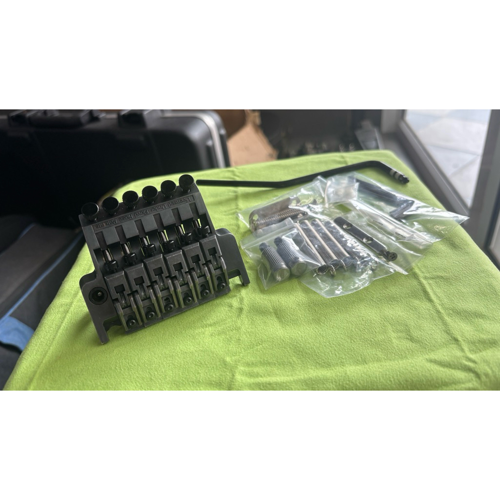(สินค้าใหม่) Ibanez Lo-Pro EDGE Tremolo ล็อตเก่าหายากมาก
