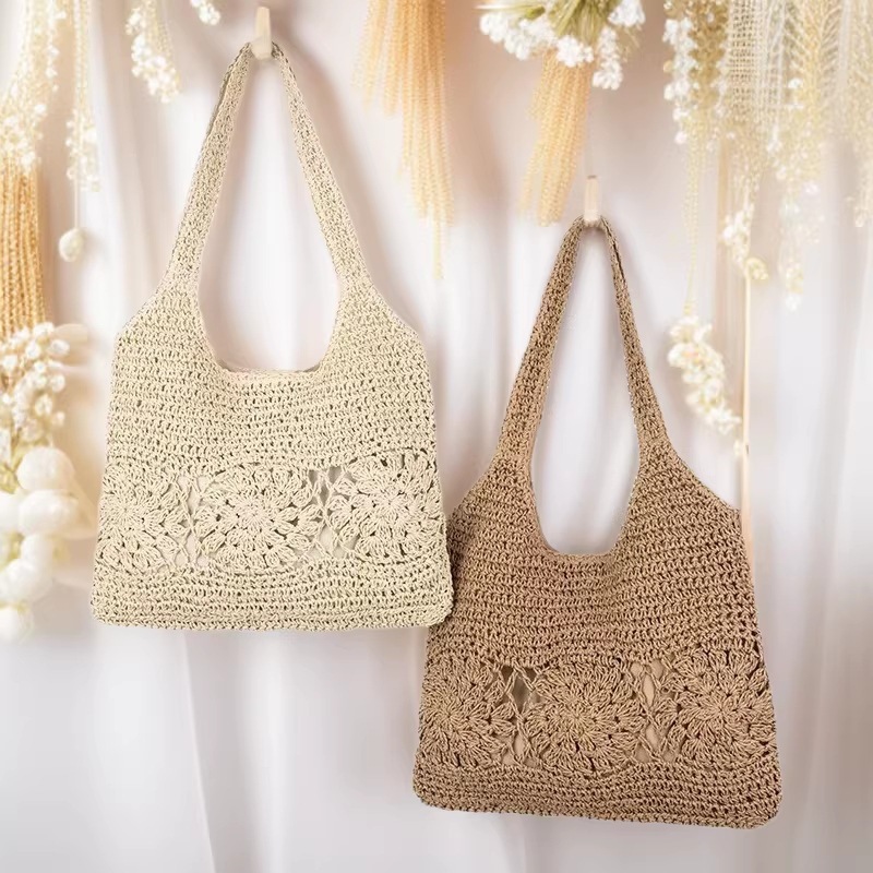 พร้อมส่ง 2 สี กระเป๋าสาน ทรงshopping bag ใบใหญ่ สานลาย สายหนัง มีซับใน P228