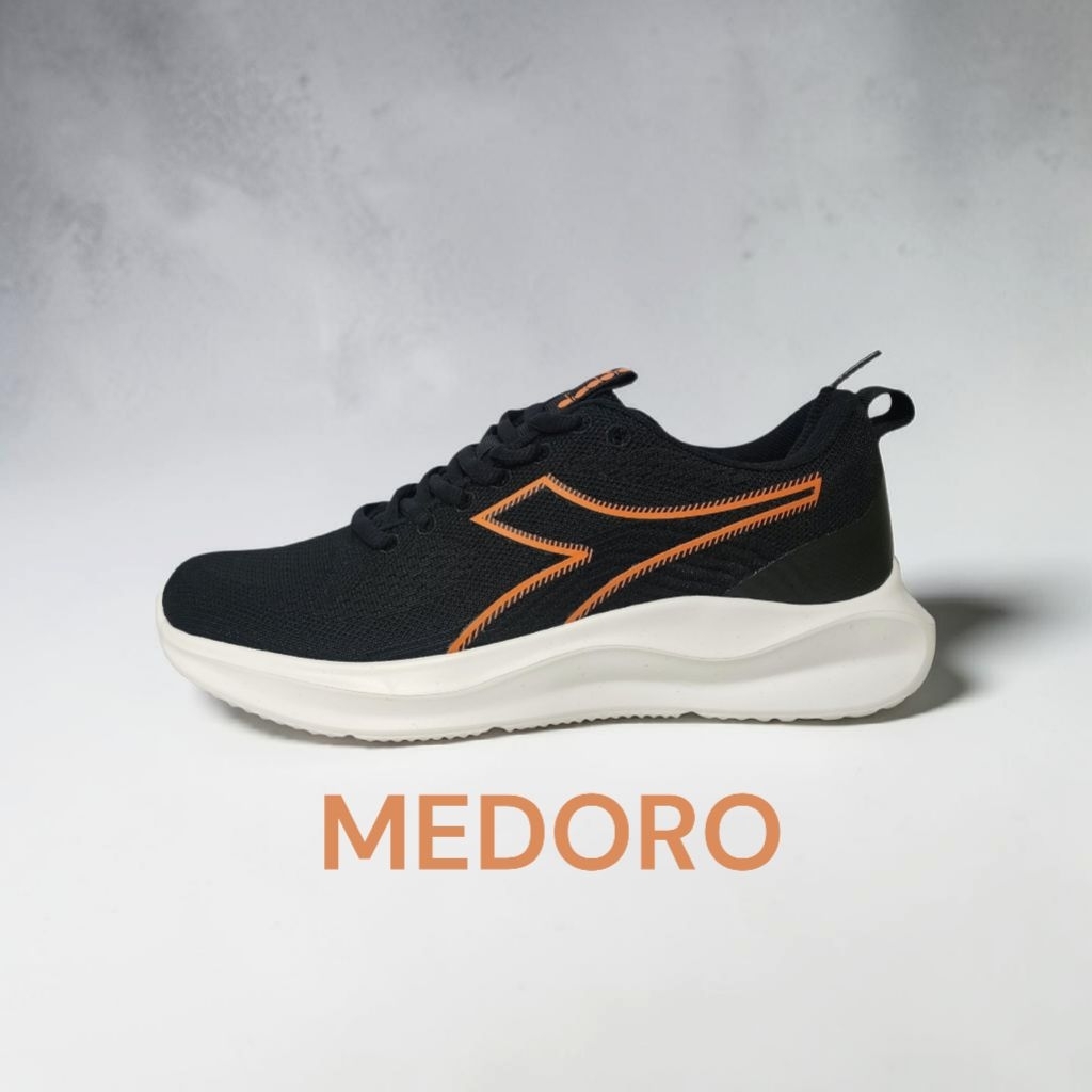 สินค้าลิขสิทธิ์[ของแท้100%]รองเท้าวิ่งเดียดอร่ารุ่น MEDORO(M) diadora Running DIAX24F1008B