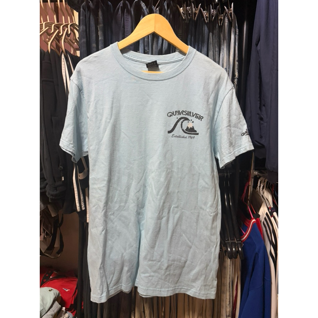 เสื้อ quiksilver สีฟ้า vtg ป้ายคอปี 2002-06