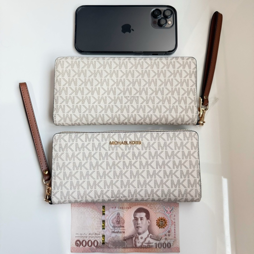 35F8GTVT3B (Vanilla) Women's Jet Set Travel Wallet