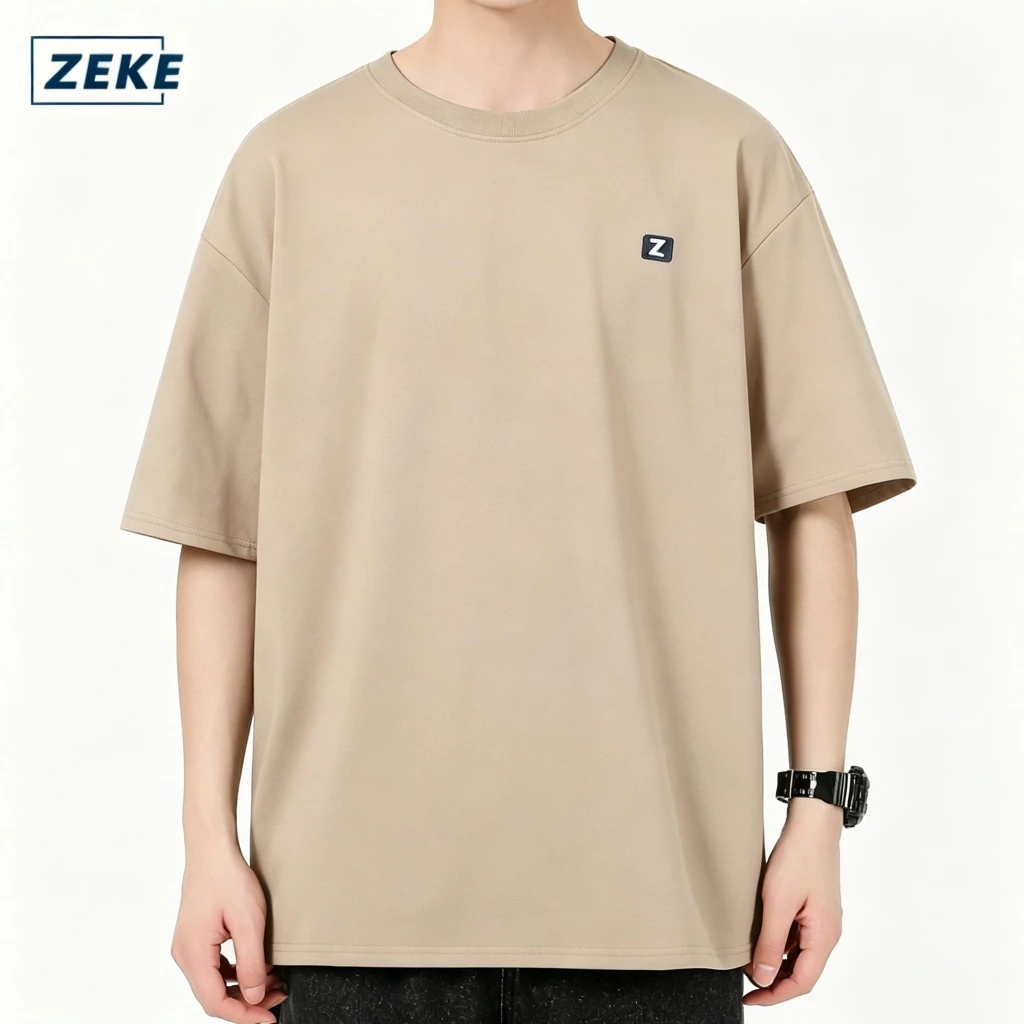 ZEKE A0028 เสื้อยืดแขนสั้น ผู้ชายหลวม ๆ สบาย ๆ ท็อปส์ซูสีทึบ