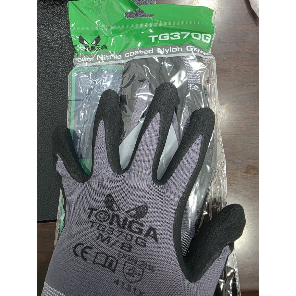 ถุงมือไนล่อนเคลือบไนไตร สีเทา-ดำ Tonga TG370C ของแท้  รับประกัน
