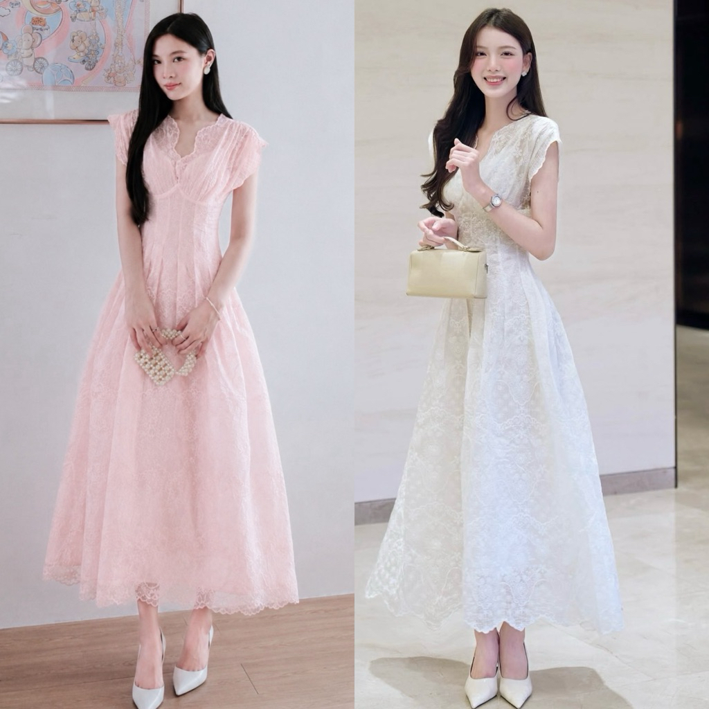 LA LA BELLE•เดรสลูกไม้ปักทั้งชุดทรงคอวีแขนล้ำ