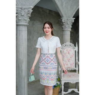 ZC36ชุดเดรสลายไทยคอปักดอกไม้ทรงสอบลายขอ