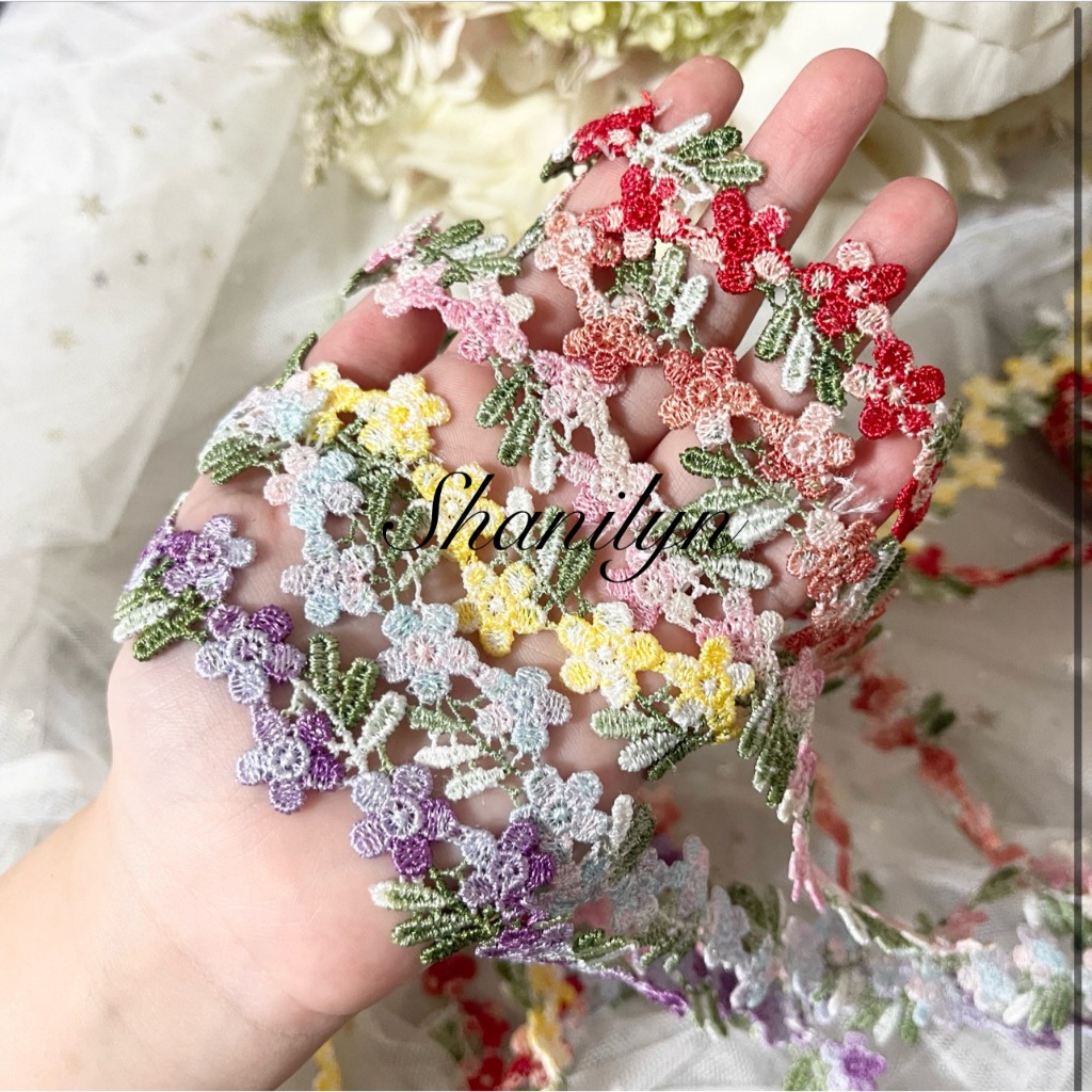 ลูกไม้ (อัลบั้ม 65/65) ดอกปักจริง ไล่สีสวยมาก ลูกไม้แต่งขอบ  ราคาต่อหลา กุ๊นขอบ ผ้าตกแต่ง ราคาต่อหลา ตกแต่งเสื้อผ้า
