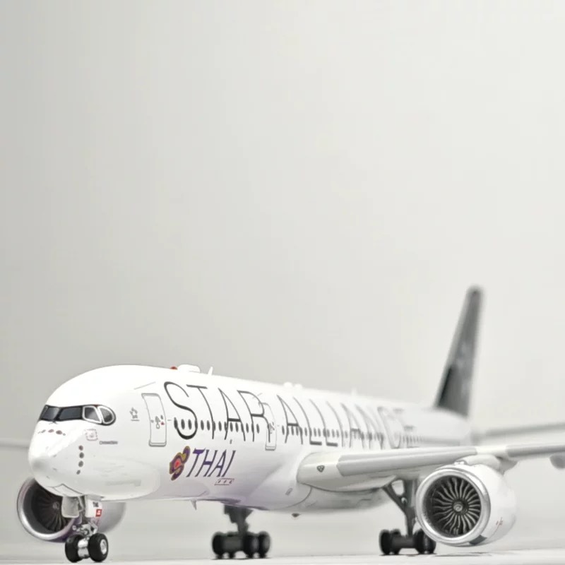 โมเดลเครื่องบินการบินไทย ลาย Star Alliance Airbus A350-900 สเกล 1:400 ยี่ห้อ Aviation 400 HS-THQ
