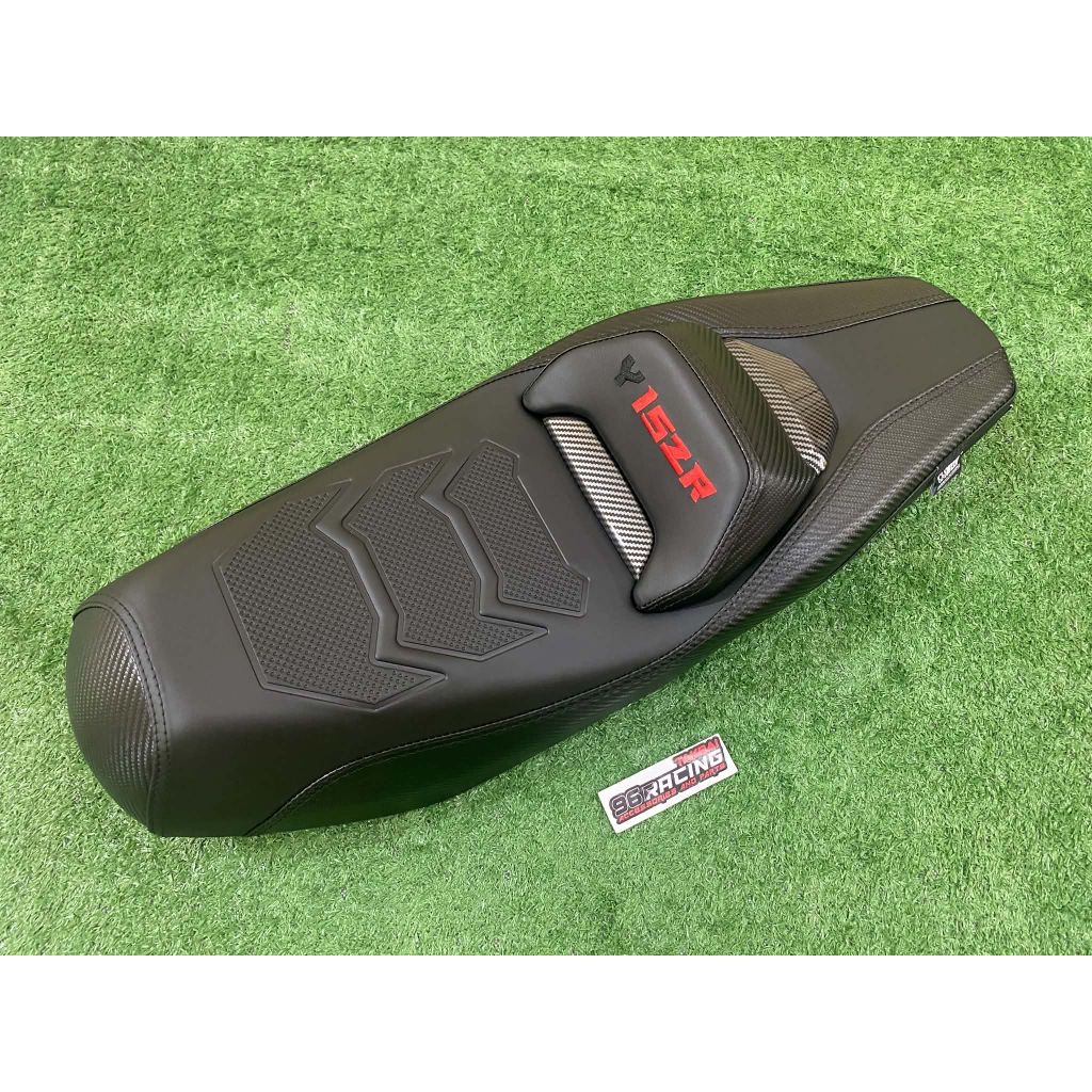 เบาะแต่งทรงสปอร์ต Exciter 150 ด้ายสีดำ