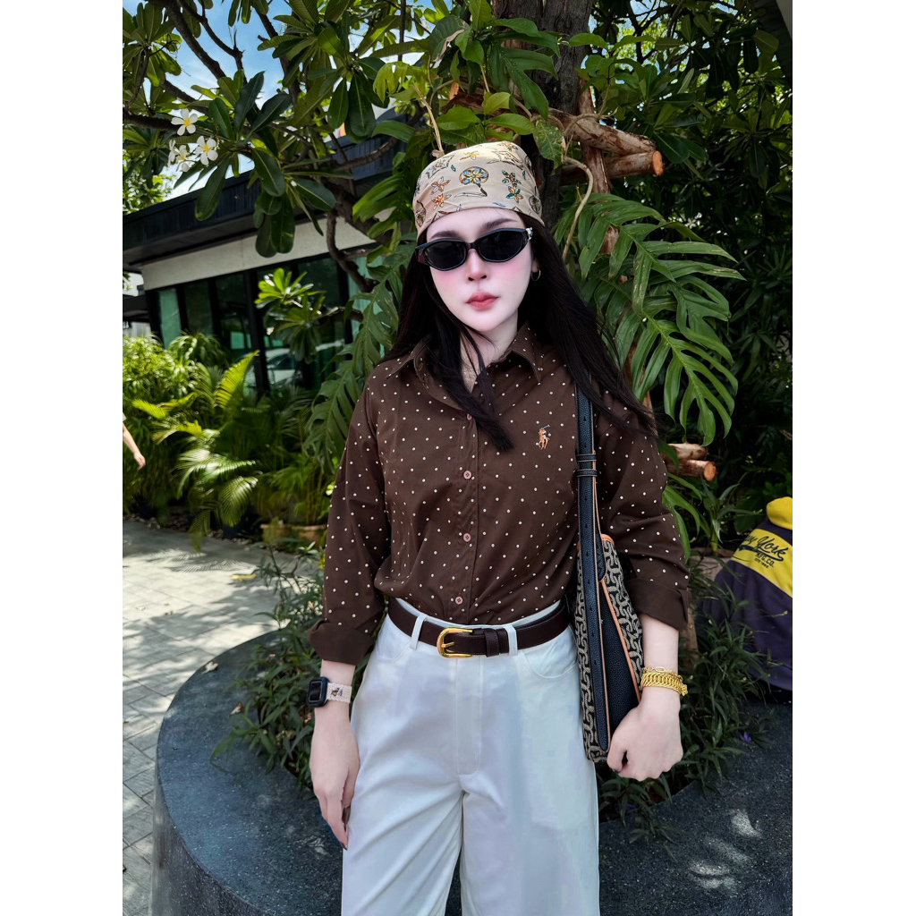 NF.TCN03เสื้อเชิ้ตสีน้ำตาลลายจุดงานปักโลโก้ ผ้าคอตตอนงานคุณภาพสวยเข้าทรง