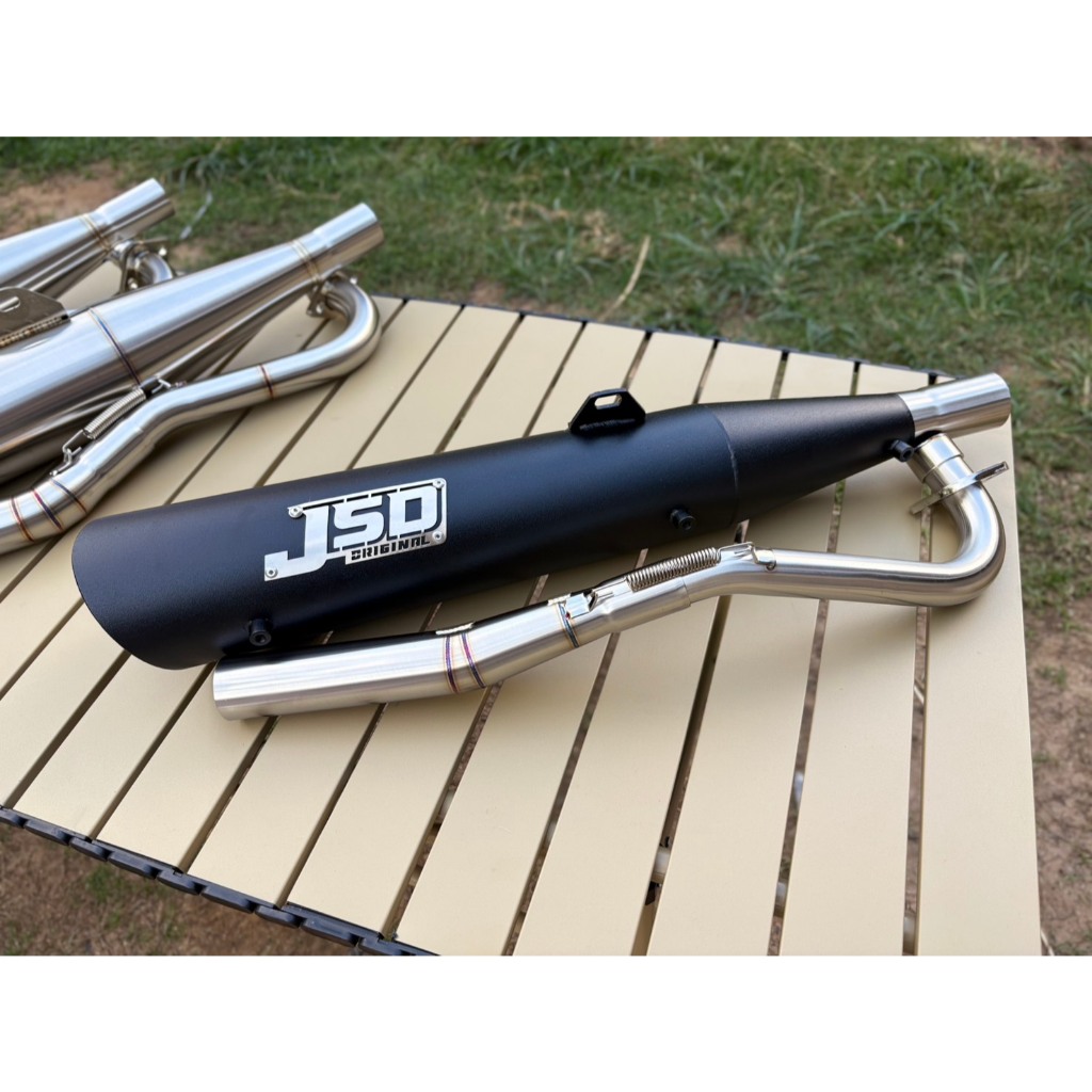 ท่อJSD ปลาย125 คอท่อใส่ 125i led 2012-2022 2V 4V  สีดำเพาเดอร์โค้ท (ไม่ติดหูยึดกันร้อน)