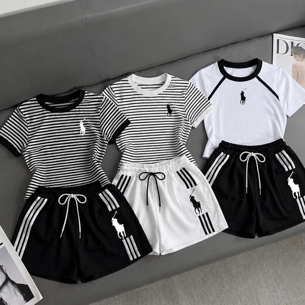 ชุดเซ็ตโปโลม้างาน2ชิ้น เสื้อ+กางเกง แต่งแถบมีกระเป๋า🤍🖤