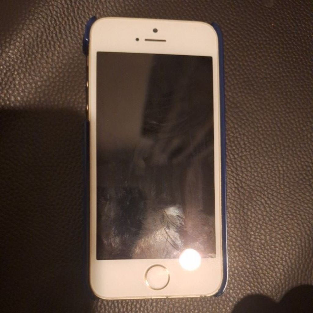 iphone 5s มือสอง ใช้ได้ทุกfunction มีเฉพาะเครื่อง