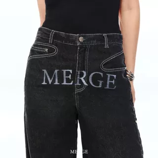 Merge Official - Shape Wide Jeans (พร้อมส่ง)
