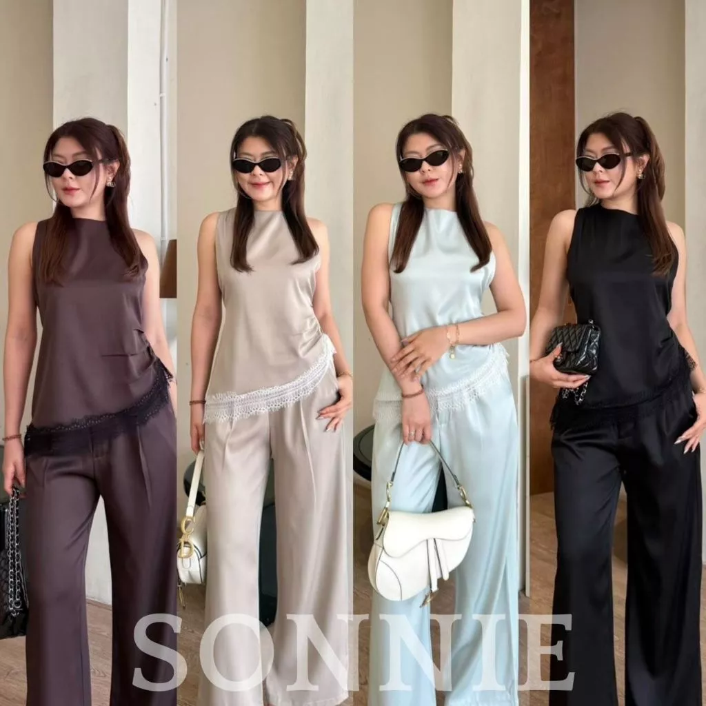 Sonnie Set- ชุดเซ็ทขายาวแต่งลูกไม้ เสื้อคอเต่าแขนกุดตัวยาว แต่งลูกไม้ปลายเฉียง กางเกงขายาว ผ้าลื่น BETTY (B067)
