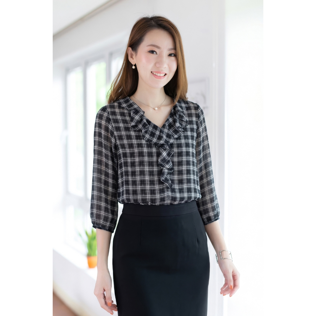 MT0955 Cascade Ruffle Sheer Blouse เสื้อแต่งระบายเนื้อโปร่ง สวยโรแมนติก