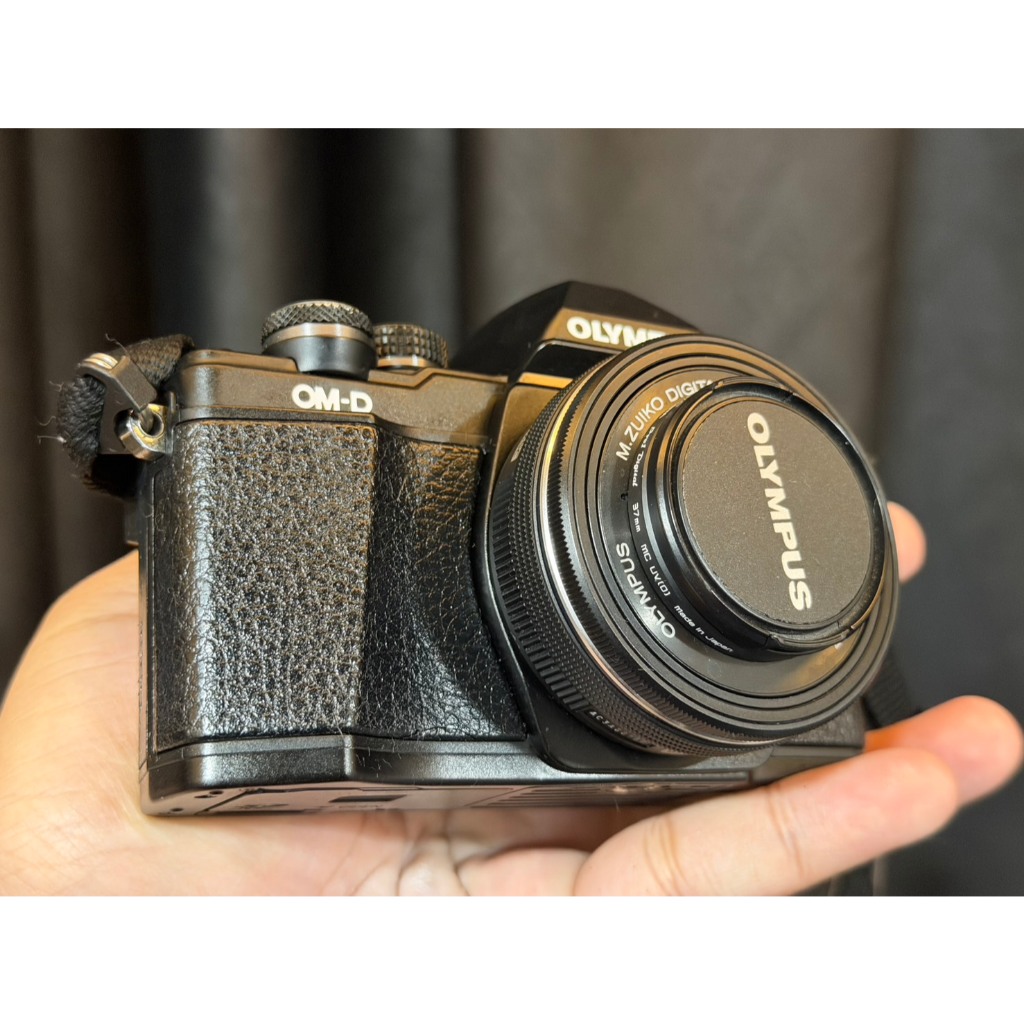 กล้อง ถูก Olympus EM10ii EM 10ii em10 มาค 2 แถมเม็ม พร้อมจัดส่ง