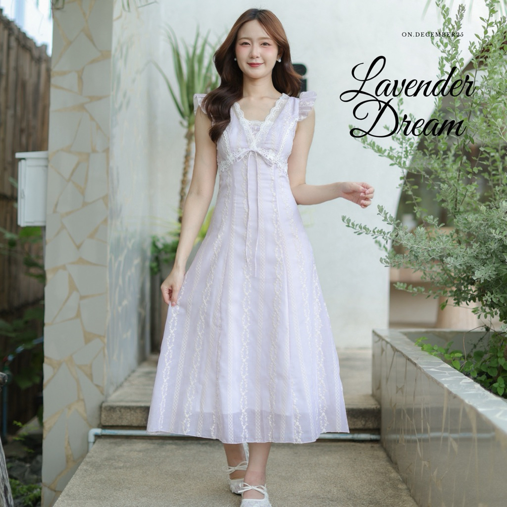 on.december25 เดรส Lavender dream โทนม่วงอ่อนลาเวนเดอร์