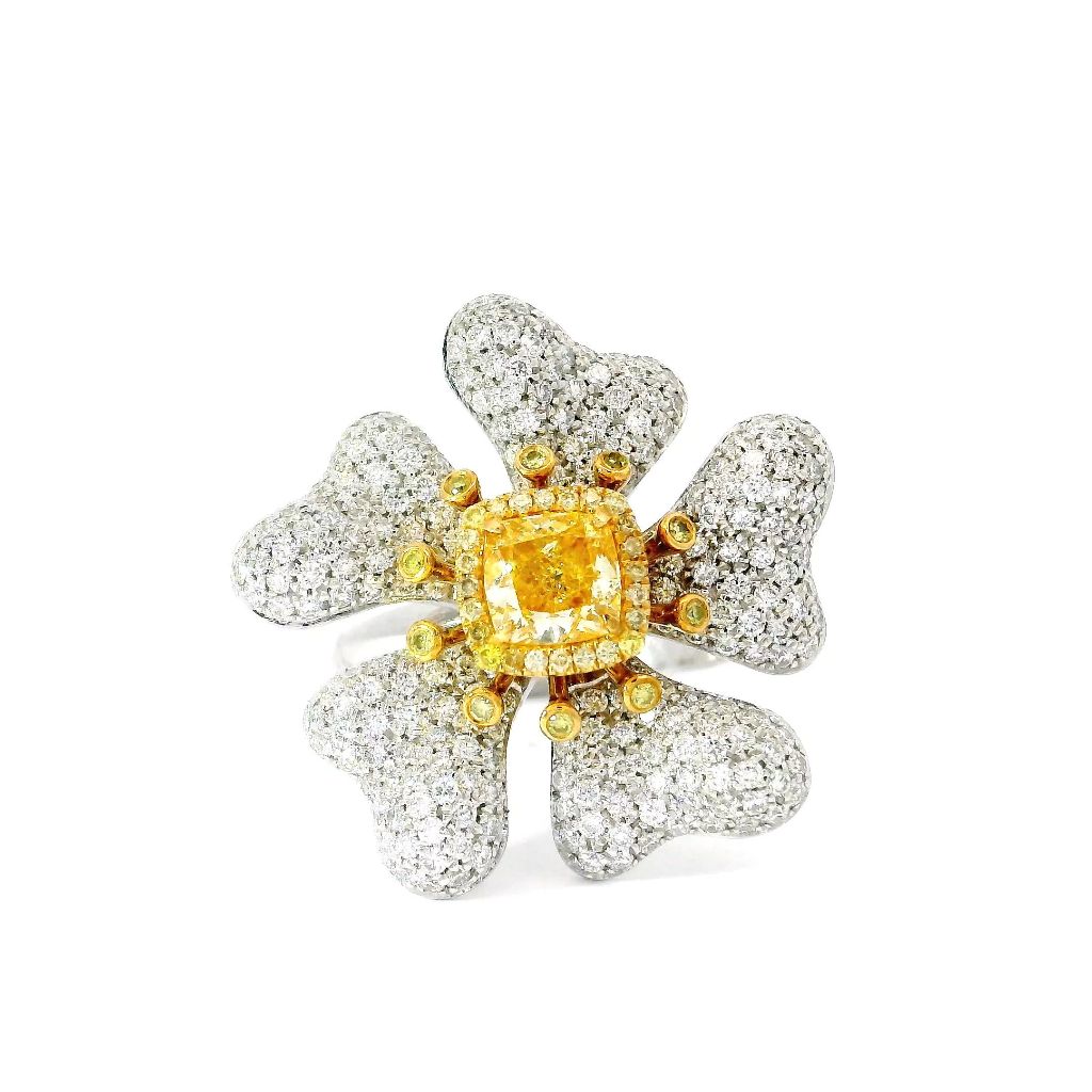 0.80 Fancy Light Yellow SI2 Clarity Diamond Ring