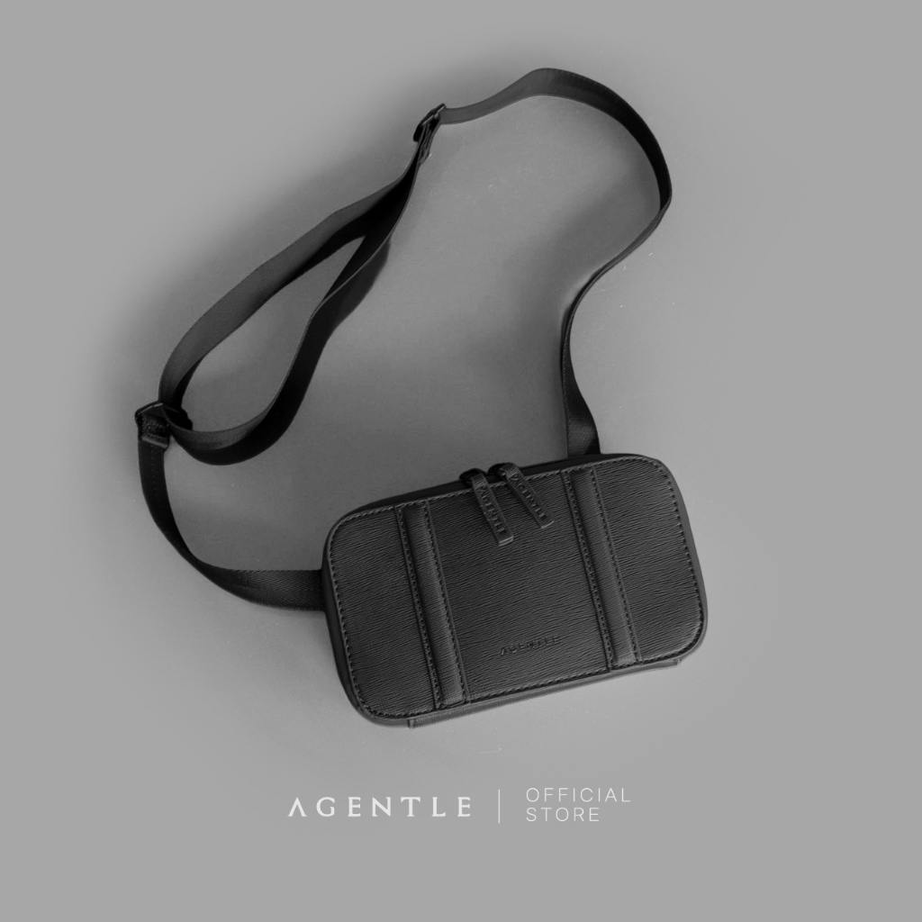 AGENTLE - Half MCR Pouch (เบา สบายไหล่) กระเป๋าสะพายครอสบอดี้ กึ่งคาดอก หนังไมโครไฟเบอร์ พร้อมสายผ้า