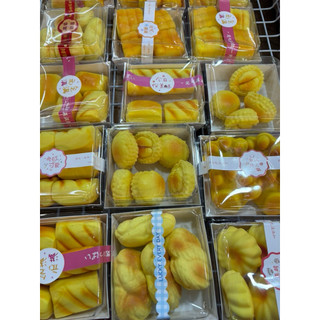 สกุชชี่ขนมปัง ยกกล่อง ราคาต่อกล่อง สกุชชี่ของเล่นเด็ก มีกลิ่นหอม กินไม่ได้