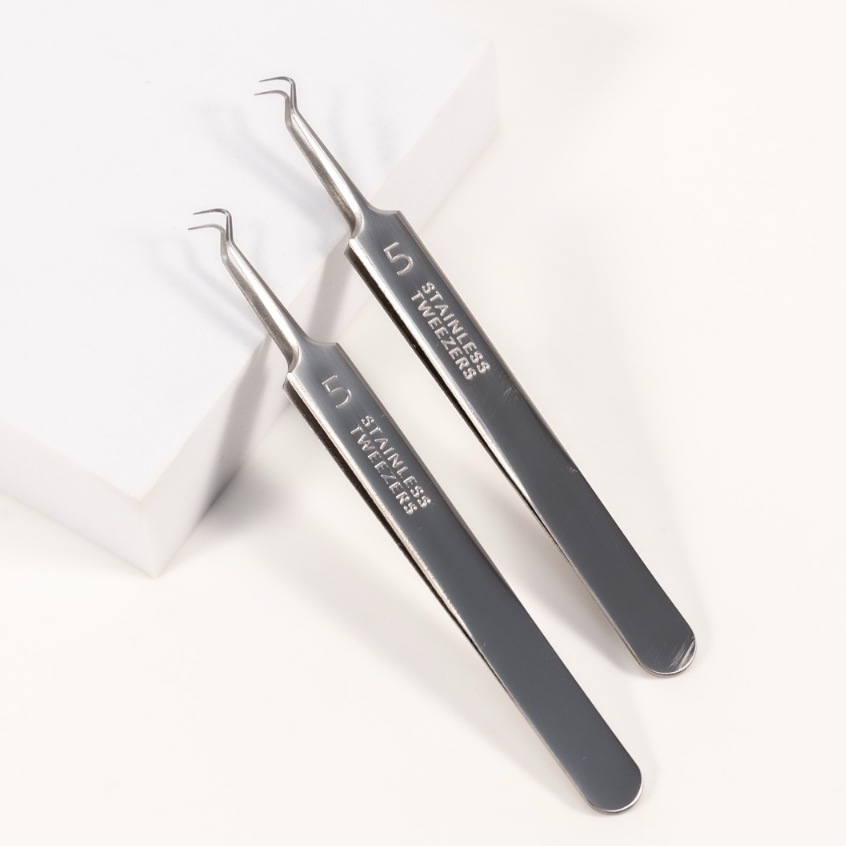 STAINLESS แหนบกดสิว หรือคีบอุปกรณ์ ขนาดขนาดเล็กมากพิเศษ ปลายแหนบดีไซน์โค้งงอพิเศษ สแตนเลสคุณภาพสูง [P-P322]