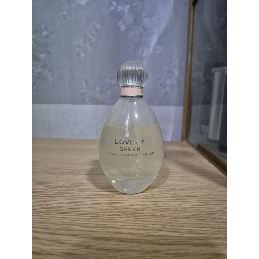 น้ำหอม"Lovely Sheer" จากแบรนด์ Sarah Jessica Parker